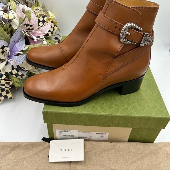 Men’s Gucci, leather ankle boots with buckle size 10 made in Italy main image 9